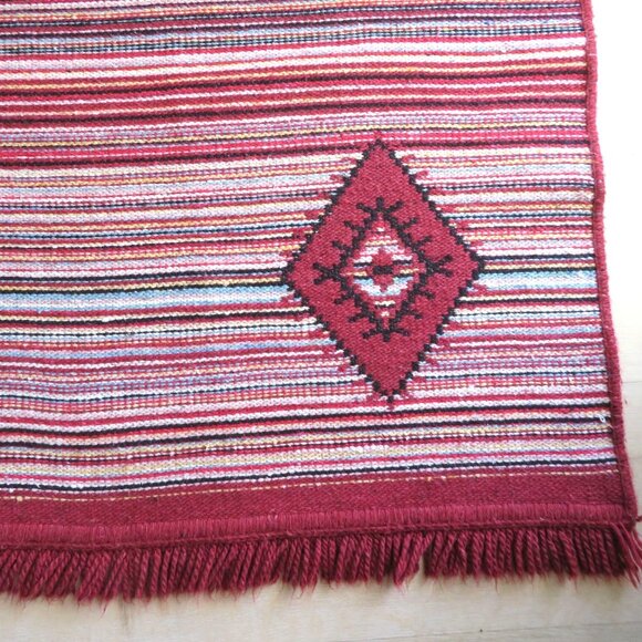 Hand Woven Reversible Red Multicolor Wool Rug with Diamond Pattern Fringed Edge - Picture 4 of 13